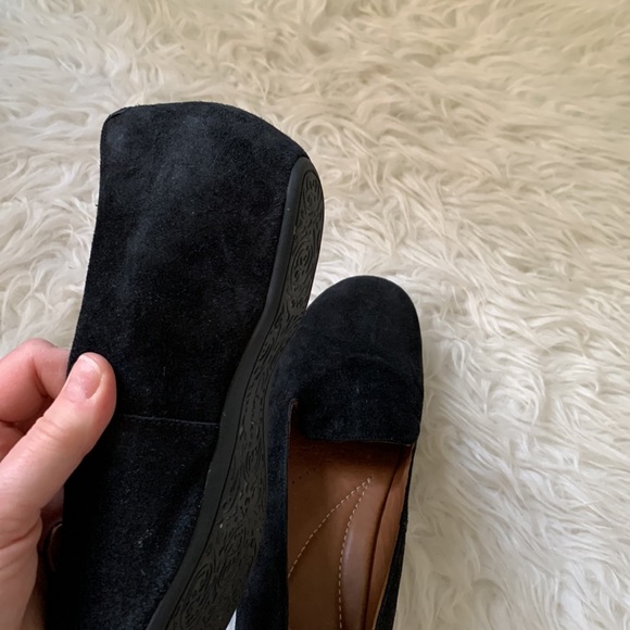 Clarks suede slip-on loafers with slight inside wedge for comfort Sz 10 EUC - Picture 8 of 13